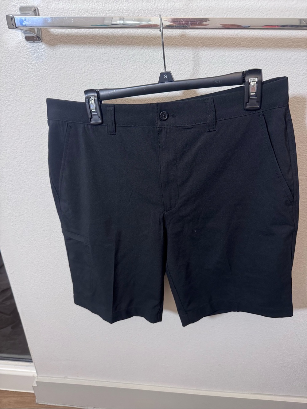 Vuori Men’s Short size 34